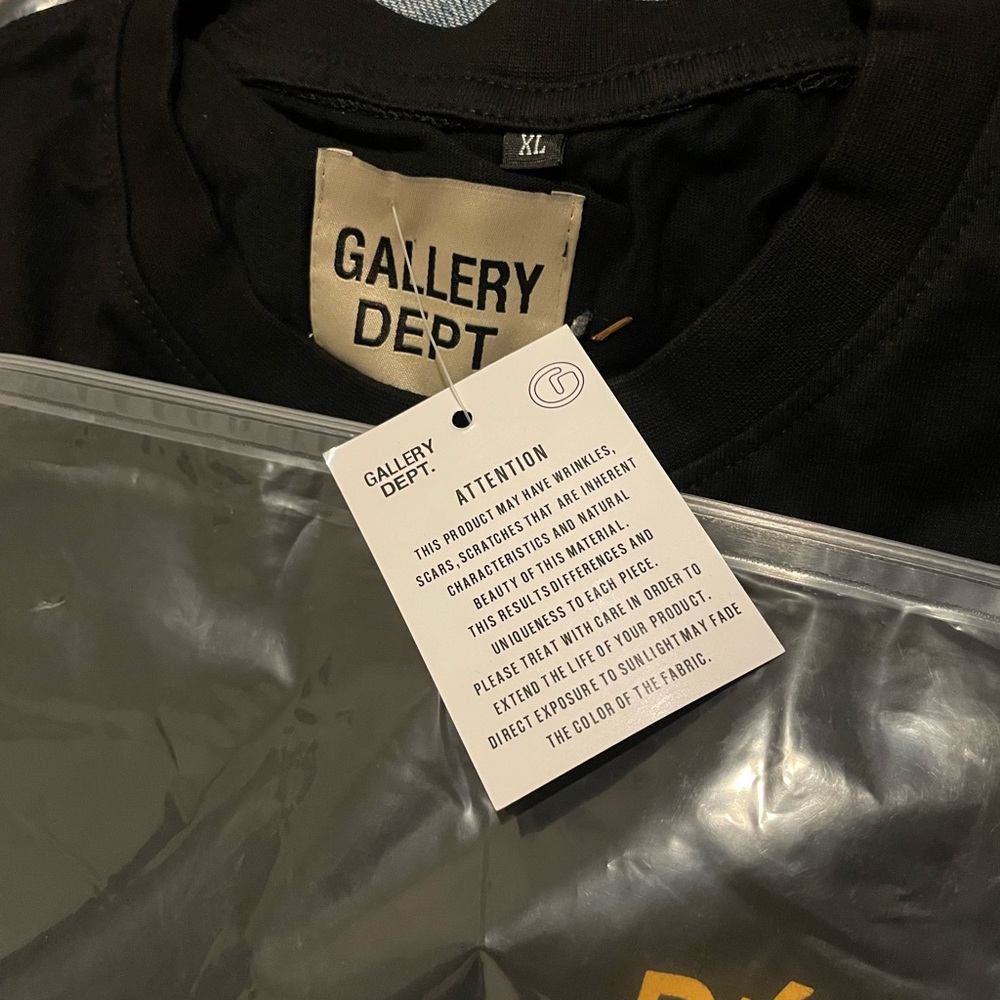 Gallery Dept Black Tee with Yellow Print - Picture 4 of 5